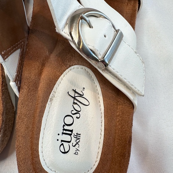 Euro soft women’s sandals by soffit size 8 white comfy summer spring - Picture 3 of 7